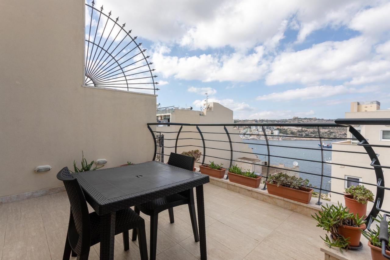 Sea View Apartment In St Paul'S Bay San Pawl il-Baħar Kültér fotó